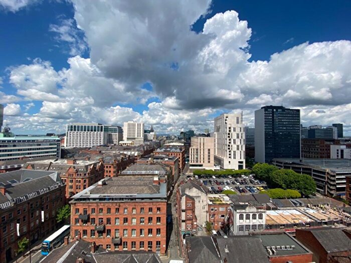2 Bedroom Apartment To Rent In Whitworth Street Manchester, M1