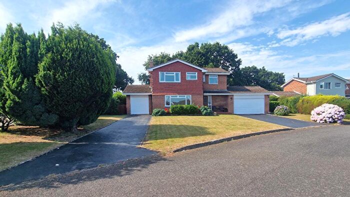 5 Bedroom Detached House For Sale In Horestone Rise, Seaview, Isle Of Wight, PO34