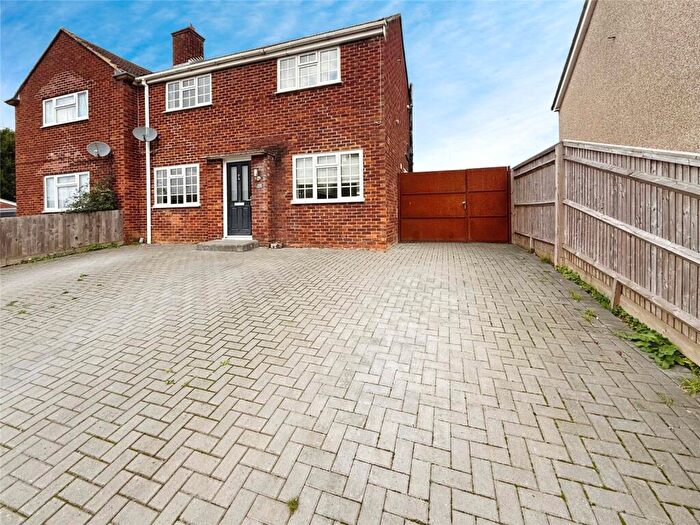 2 Bedroom Semi-Detached House For Sale In Usk Road, Tilehurst, Reading, RG30