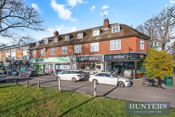 3 Bedroom Flat For Sale In Kingston Road, Epsom, KT19