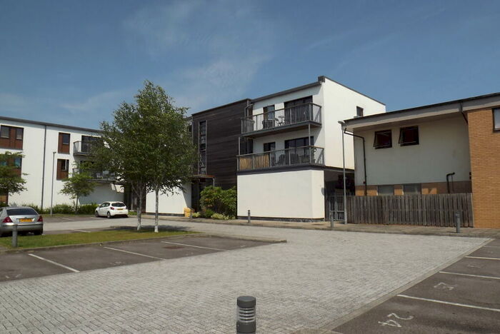 2 Bedroom Apartment To Rent In Beggarwood, RG22