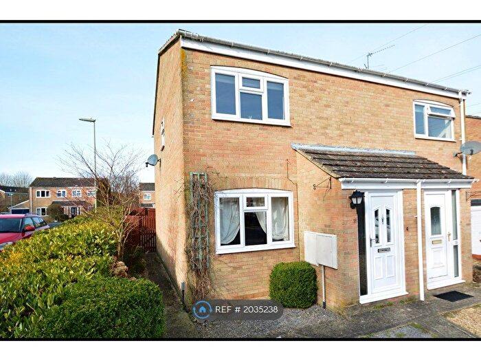 2 Bedroom Semi-Detached House To Rent In Lawrence Close, Hampshire, SP10