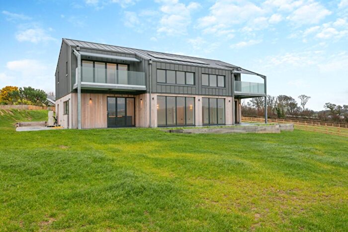 5 Bedroom Detached House For Sale In Spreyton, Crediton, EX17