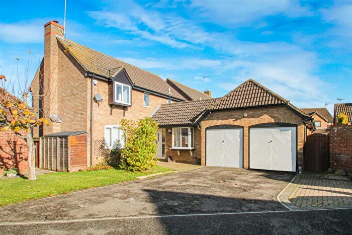 4 Bedroom Detached House To Rent In , Oakleas Rise, Thrapston, NN14