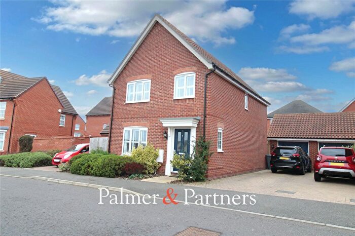 4 Bedroom Detached House For Sale In Montagu Drive, Saxmundham, Suffolk, IP17