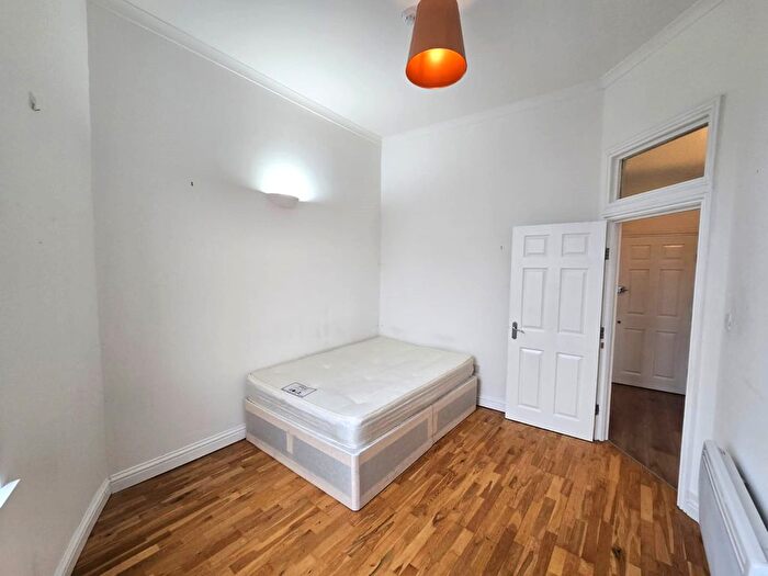 1 Bedroom Flat To Rent In Stoke Newington Road, London, N16