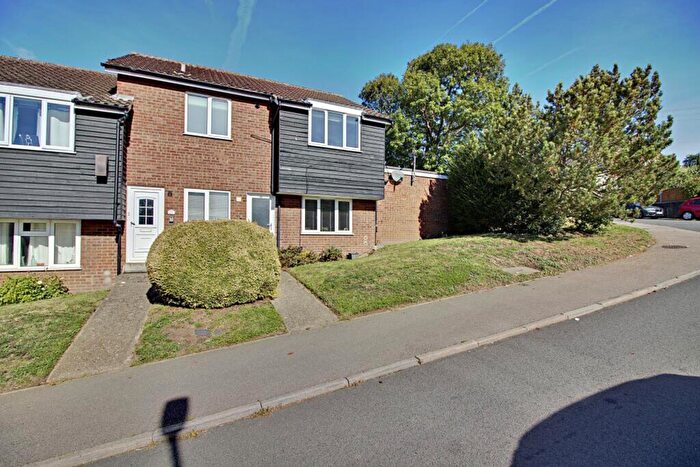 1 Bedroom Maisonette For Sale In Thele Avenue, Stanstead Abbotts, SG12