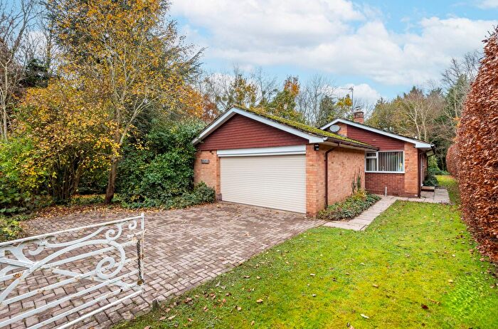3 Bedroom Bungalow For Sale In Ael-Y-Bryn, Cradley, Worcestershire, WR13