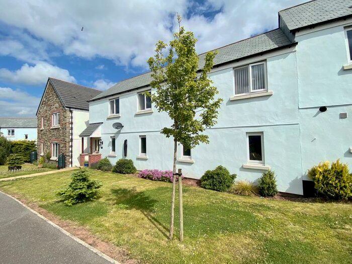 2 Bedroom End Of Terrace House For Sale In Cottles View, North Tawton, EX20