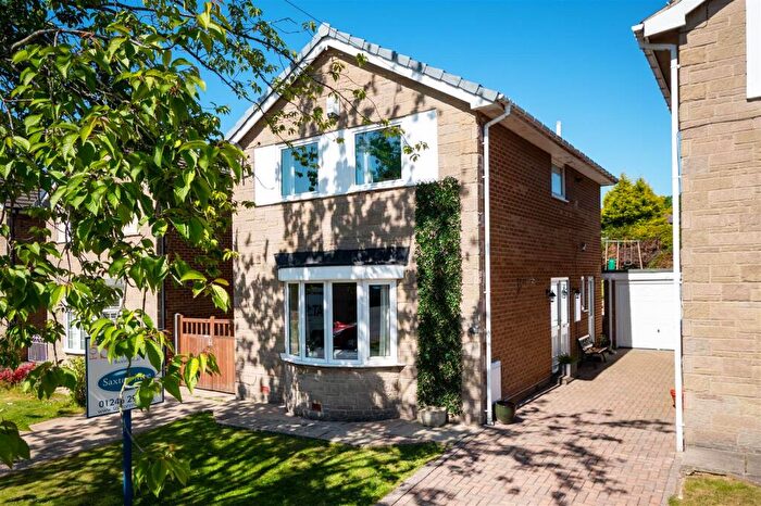 3 Bedroom Detached House For Sale In Chancet Wood View, Sheffield, S8