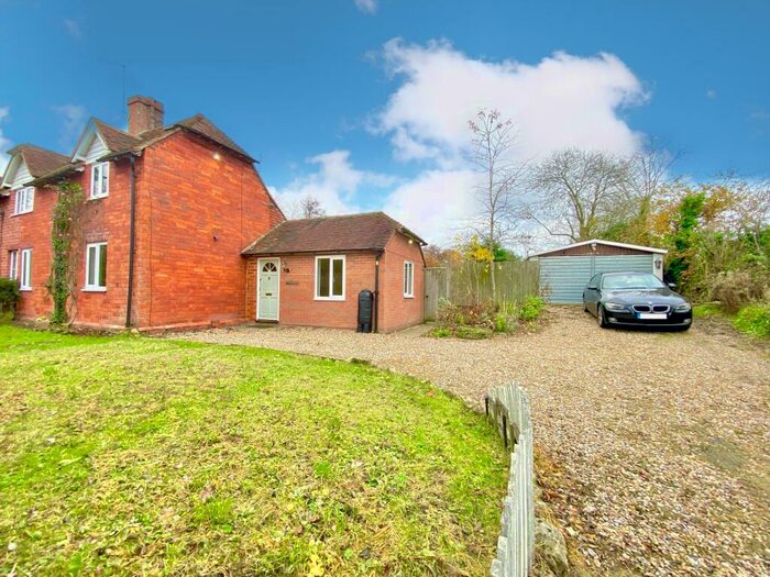 3 Bedroom Cottage To Rent In Pye Corner, Ulcombe, Maidstone, ME17