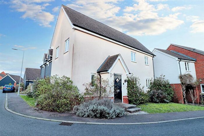4 Bedroom Detached House For Sale In Victory Grove, Costessey, Norwich, NR5