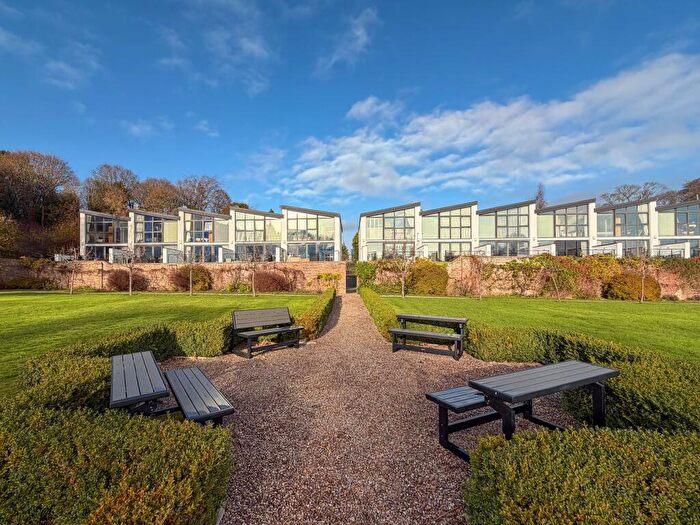 4 Bedroom Town House For Sale In The Gardens, Axwell Park, Blaydon-on-Tyne, NE21