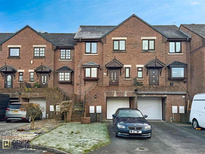3 Bedroom Town House For Sale In Badgers Sett, Leek, Staffordshire, ST13