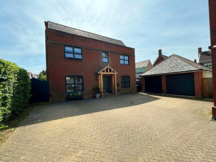 4 Bedroom Detached House For Sale In Hereford Drive, Claydon, Ipswich, IP6