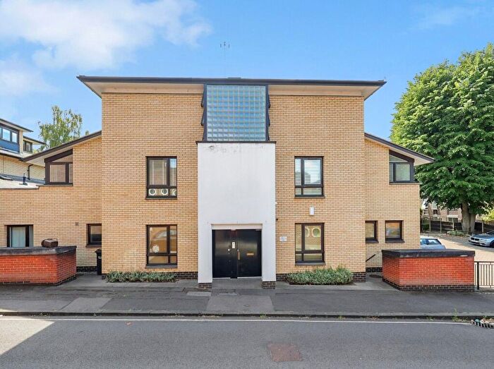 2 Bedroom Flat For Sale In Alexandra Place, St John's Wood, London, NW8
