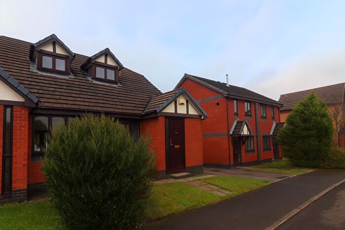 2 Bedroom Semi Detached House For Sale In Sevenoaks Drive, Bolton, BL3