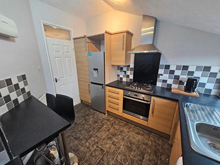 1 Bedroom Apartment For Sale In Arundel Green, Aylesbury, HP20