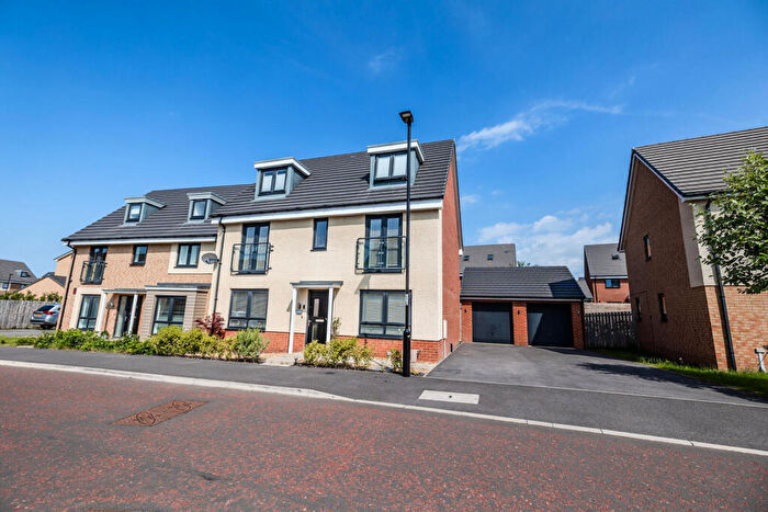 5 Bedroom Detached House For Sale In Gatekeeper Close, Newcastle Great Park, Newcastle Upon Tyne, NE13
