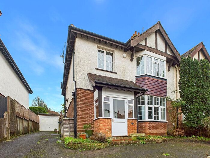 5 Bedroom Semi-detached House For Sale In Bishops Road, Hove, BN3