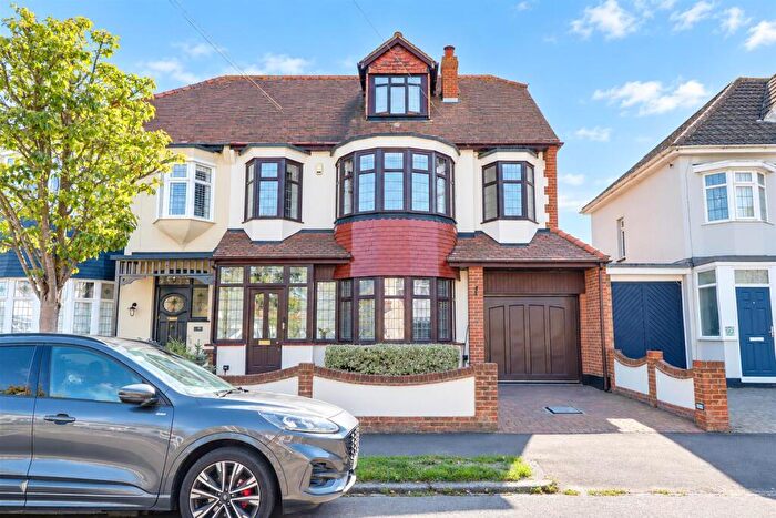 4 Bedroom Semi-Detached House For Sale In Olive Avenue, Leigh-on-Sea, SS9