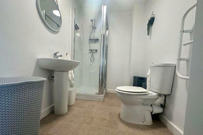 1 Bedroom Flat For Sale In Cheapside, Bradford, BD1