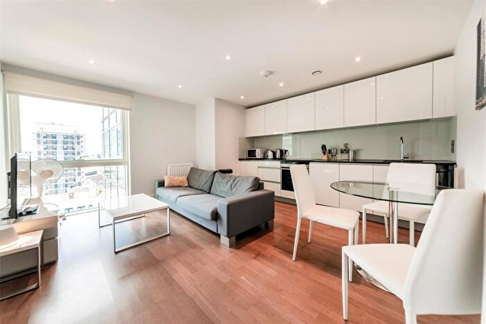 1 Bedroom Apartment To Rent In Whitechapel High Street, London, E1