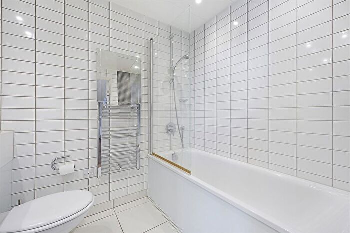 1 Bedroom Flat For Sale In Hudson Apartments, New River Village, Hornsey, N8