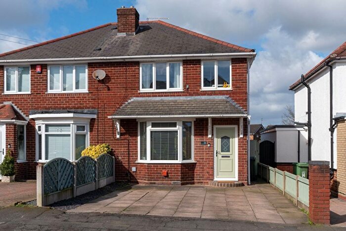 3 Bedroom Semi Detached House For Sale In Garland Crescent, Halesowen, B62