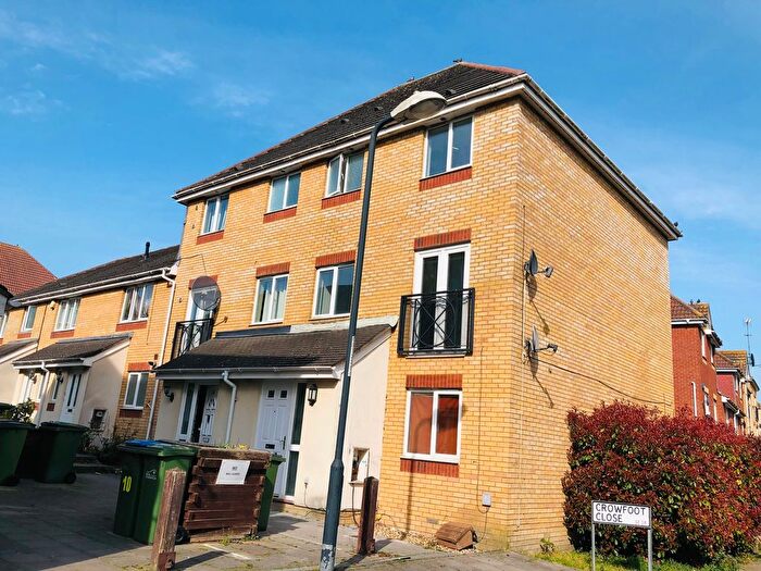 4 Bedroom Detached House To Rent In Crowfoot Close, London, SE28