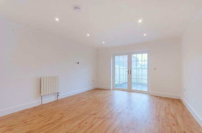2 Bedroom Terraced House To Rent In St Andrews Road, Surbiton, KT6