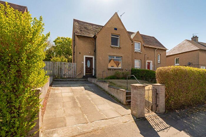 2 Bedroom Semi-Detached Villa For Sale In Fernieside Crescent, Edinburgh, EH17