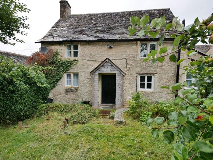 3 Bedroom Detached House To Rent In Calcot, Cheltenham, GL54