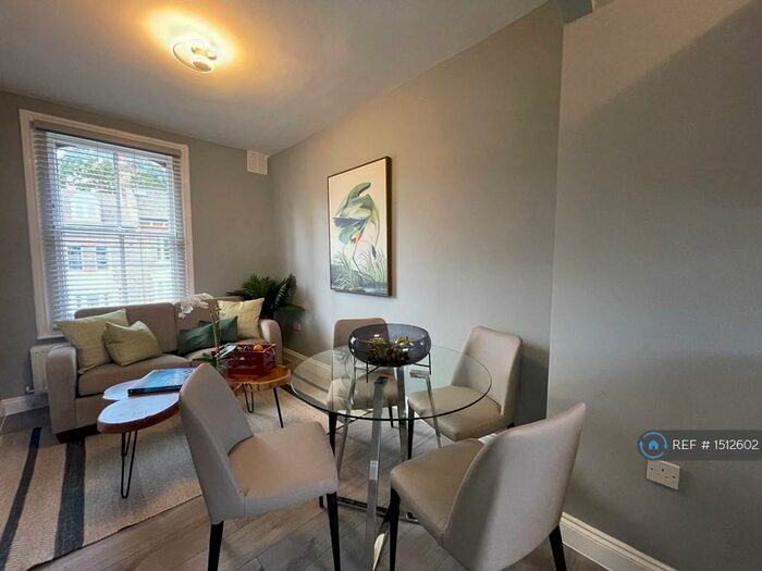 1 Bedroom Flat To Rent In Cressingham Road, London, SE13