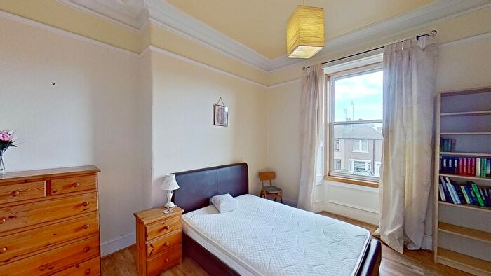 1 Bedroom Flat To Rent In Bellevue Road, Edinburgh, EH7