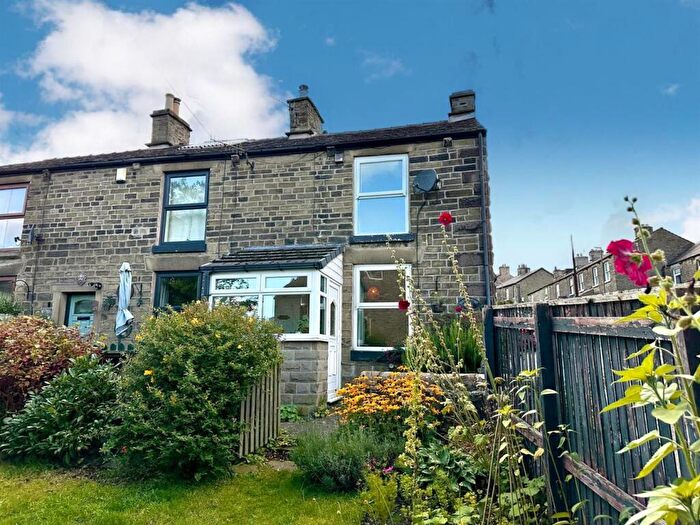 2 Bedroom End Of Terrace House For Sale In Macclesfield Road, Whaley Bridge, High Peak, SK23