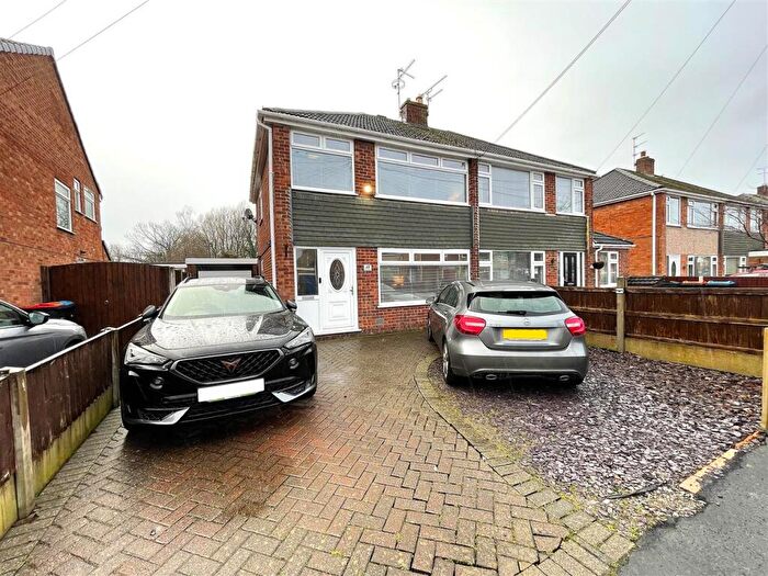 3 Bedroom Semi Detached House For Sale In Kendal Drive, Great Sutton, CH66