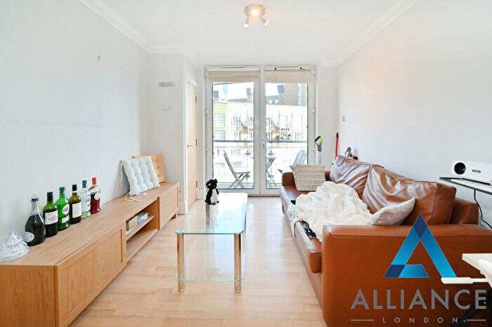 1 Bedroom Flat To Rent In Dunbar Wharf, - Narrow Street, London, E14