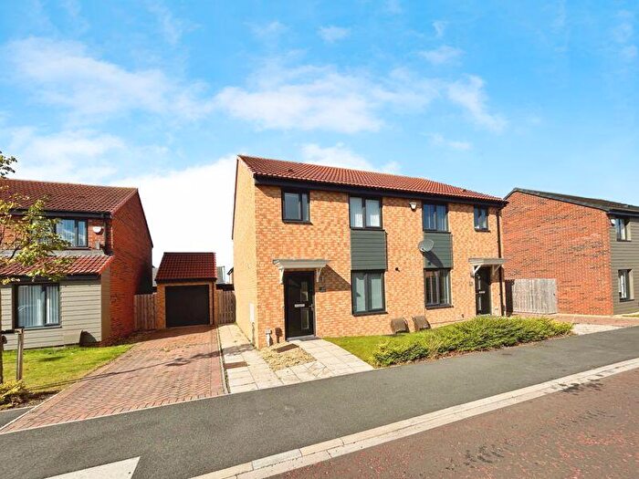 3 Bedroom Semi-Detached House To Rent In Eden Park Court, Newcastle Upon Tyne, NE13