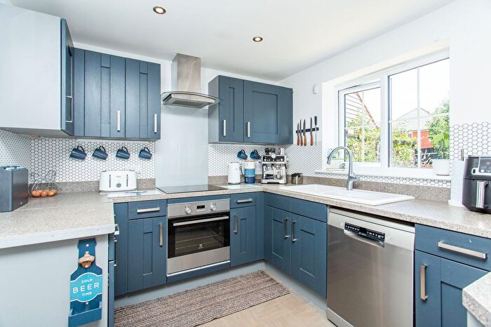5 Bedroom Detached House For Sale In Drift Road, Aylesham, CT3