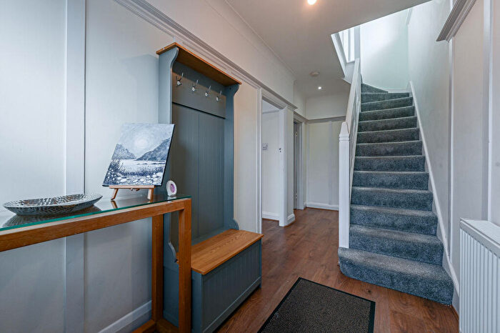 3 Bedroom End Of Terrace House To Rent In Chelford Road, Bromley, BR1