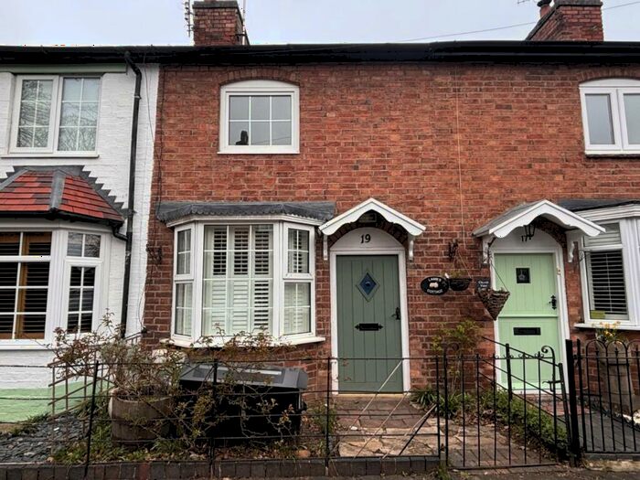 2 Bedroom Cottage To Rent In Church Street, Wellesbourne, Warwick, CV35