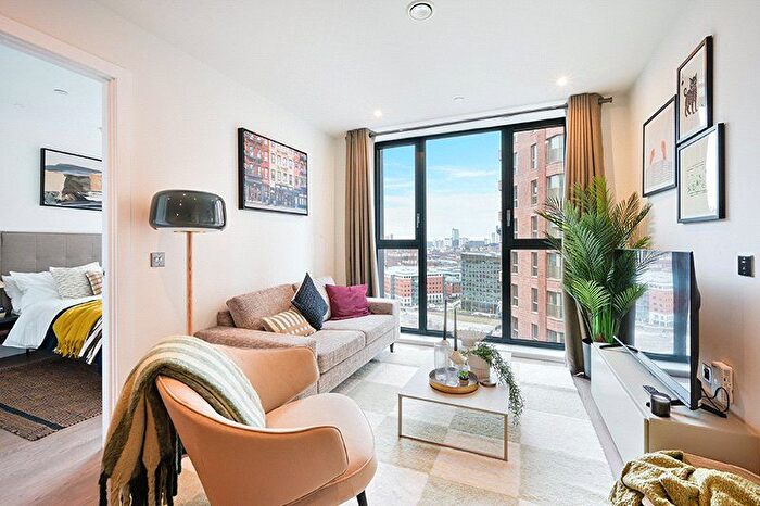 2 Bedroom Flat To Rent In Uncle Leeds, Whitehall, LS12