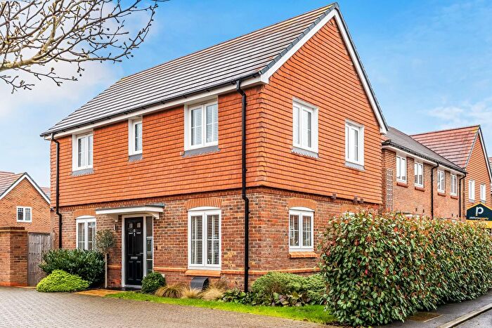 3 Bedroom Detached House For Sale In Hailwood Drive, Edenbridge, Kent, TN8