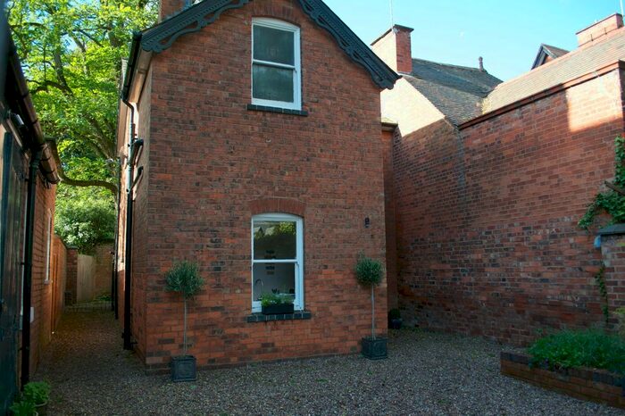 1 Bedroom Detached House To Rent In Hermitage Road, Edgbaston, Birmingham, B15