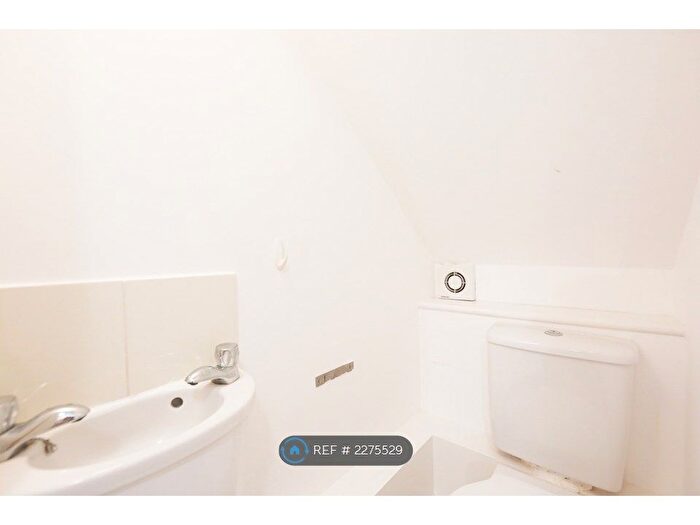 1 Bedroom Flat To Rent In Arlington Road, London, NW1