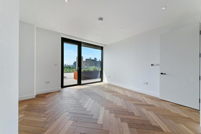 1 Bedroom Flat To Rent In Dawson Street, Hoxton, London, E2