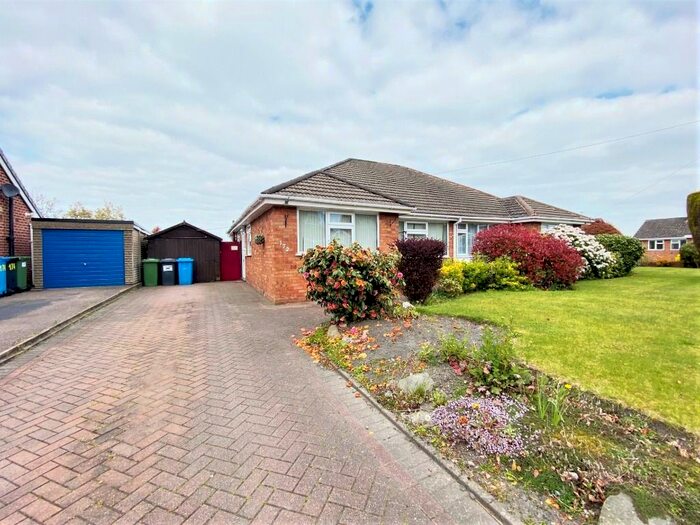 Houses for sale & to rent in WS6 7BZ, Glenthorne Drive, Cheslyn Hay