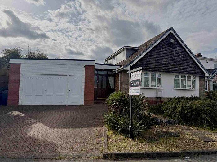 3 Bedroom Bungalow To Rent In Richmond Grove, DY8