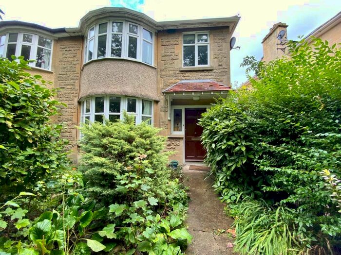 3 Bedroom House To Rent In Henrietta Gardens, BA2